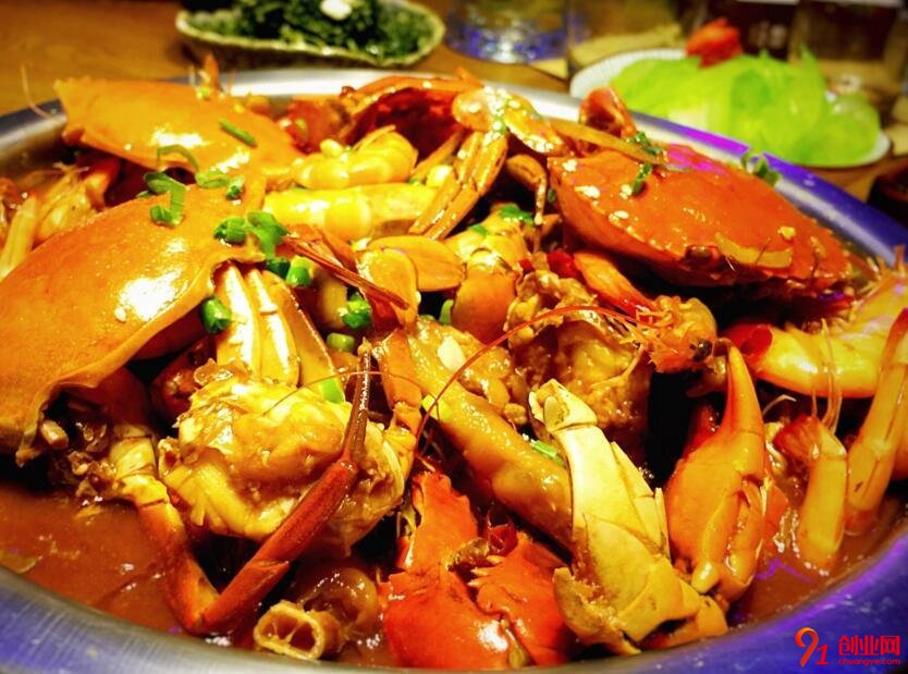 這家“肉蟹煲店”每天可以賺1000元