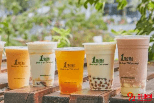 介紹一下一點(diǎn)點(diǎn)奶茶加盟要求都有哪些？