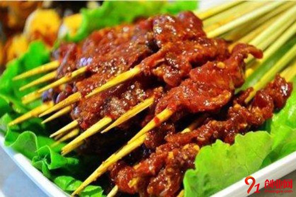 老街勾魂串串加盟條件很簡單，輕松滿足條件