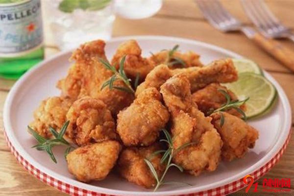 德大炸雞加盟店，生意火爆快速開店