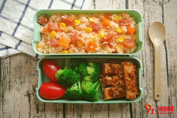 創(chuàng)業(yè)怎么選擇才能實(shí)現(xiàn)夢想?餐飲加盟帶您發(fā)掘驚喜