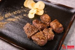 鐵板燒品牌加盟哪家好？名屋鐵板燒怎么樣？