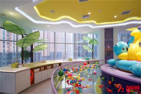 伊親嬰兒游泳館加盟品牌介紹