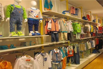 巴拉巴拉品牌童裝