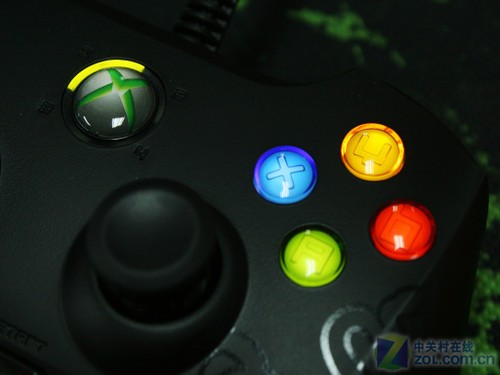 反抗無用 Razer昂薩凌豹賽事級手柄首測 