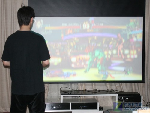 反抗無用 Razer昂薩凌豹賽事級手柄首測 