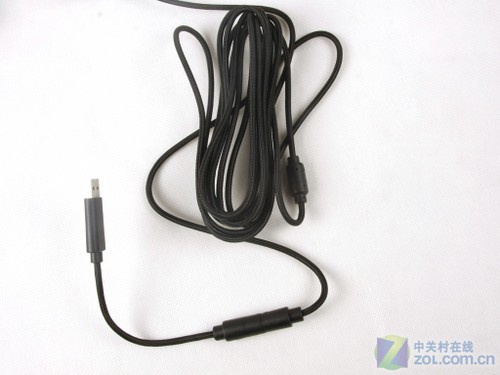 反抗無用 Razer昂薩凌豹賽事級手柄首測 