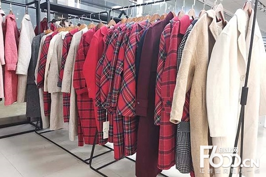 品牌折扣店加盟