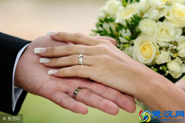 20個最好賣最偏門最暴利的地攤貨，太多人靠它月賺5-8萬