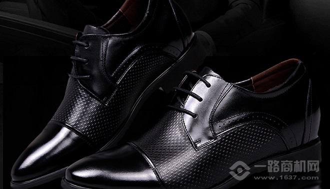 田宇內(nèi)增高鞋