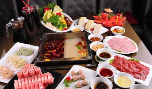 宮?；疱? /></p>
<p>宮?；疱伷放坪?jiǎn)介：</p>
<p>宮牛火鍋，從世界各地收集財(cái)富，享受宮殿般的盛宴，品嘗曾經(jīng)無數(shù)人夢(mèng)mysterious以求的美味佳肴。在宮?；疱?，您不僅可以品嘗健康的美味佳肴，還可以體驗(yàn)優(yōu)雅的就餐環(huán)境。宮牛火鍋是一種口味各異的火鍋，融合了北方和南方的特色，完全可以滿足食客的口味。</p>
<p><img src="http://m.mrvs.com.cn/d/file/p/2021/05-14/a6fa3870385eef8076a7ad41940867dd.jpg" alt=