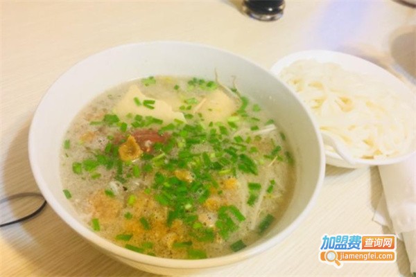 山之巔過橋米線加盟