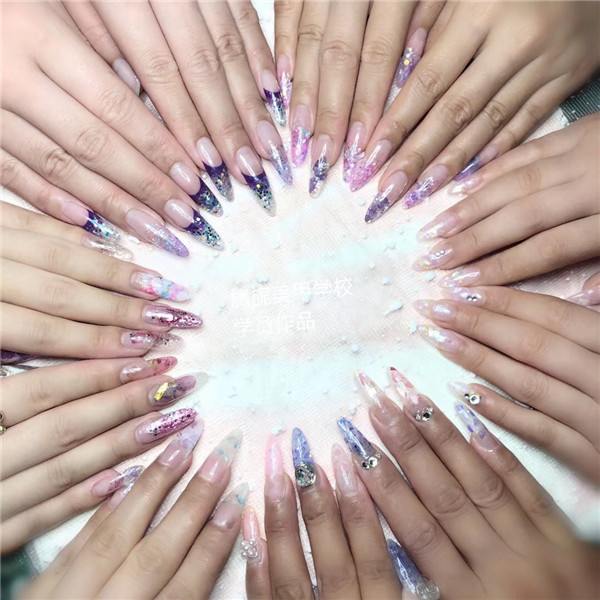 美甲加盟.jpg