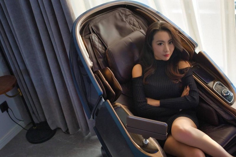 高端按摩椅怎么選？資深體驗官帶來榮泰RT8900按摩椅測評