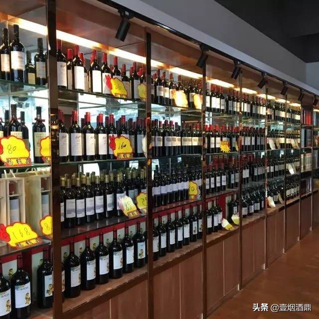 現(xiàn)在開(kāi)個(gè)煙酒店竟要40萬(wàn)，如此艱難，老板你是怎樣活下來(lái)的！