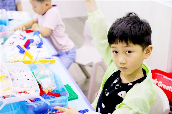 雄孩子機器人加盟