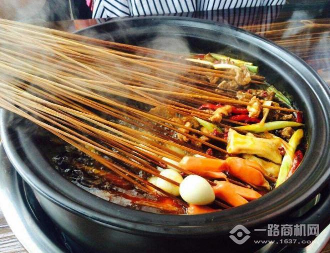 吃鬧熱小郡肝串串香